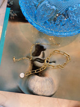 Load image into Gallery viewer, DOS BRACELET